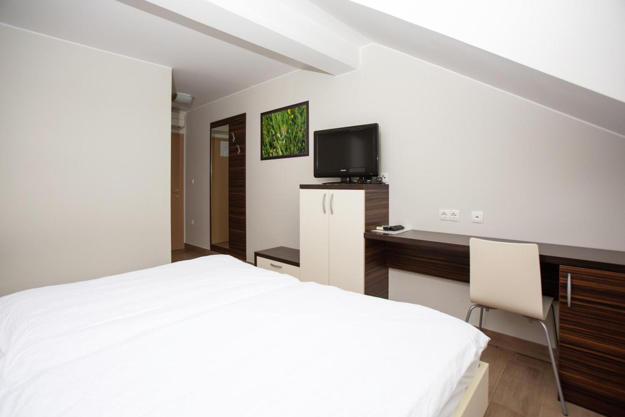 Rooms En Krajcar Cerknica Extérieur photo